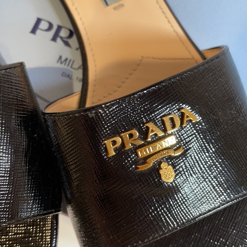Prada black flat sandals - Picture 4 of 7